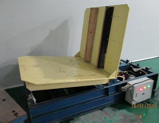 Hydraulic turning machine 